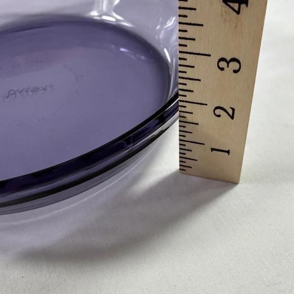 Vintage Pyrex Amethyst Glass Pie Plate Baking Dish 9.5” Rare Color-USA - Picture 4 of 5